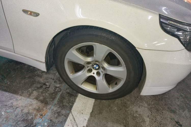 Used BMW 5 Series 2009 523Li Standard Model Right Front Wheel Hub