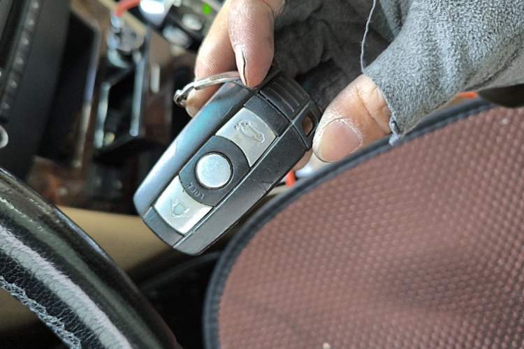 Used BMW 5 Series 2009 523Li Luxury Model Vehicle Key