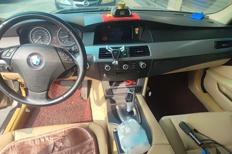 Used BMW 5 Series 2009 520Li Leading Model Center Console