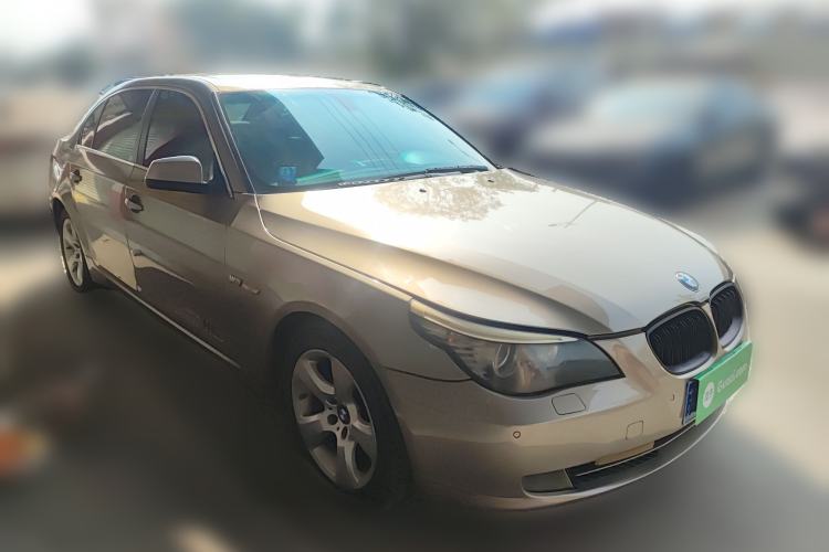 Used BMW 5 Series 2009 520Li Leading Model Front Right 45 Deg