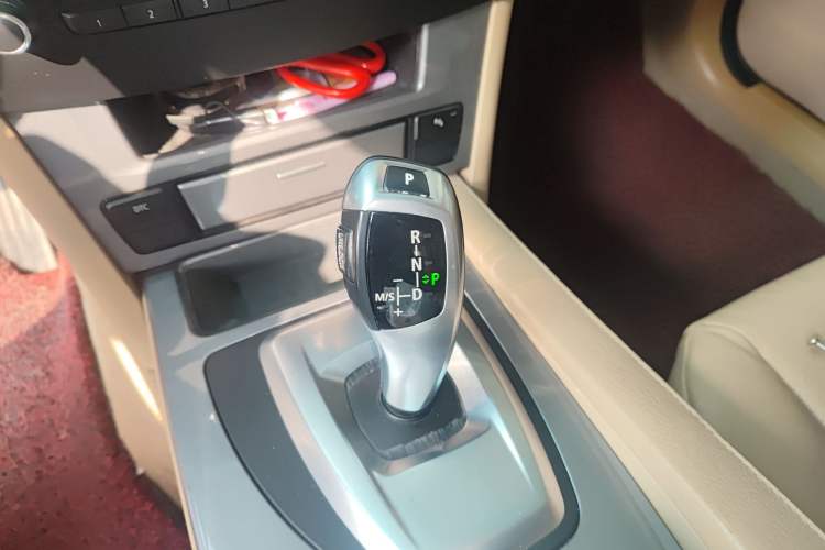 Used BMW 5 Series 2009 520Li Leading Model Gear Lever