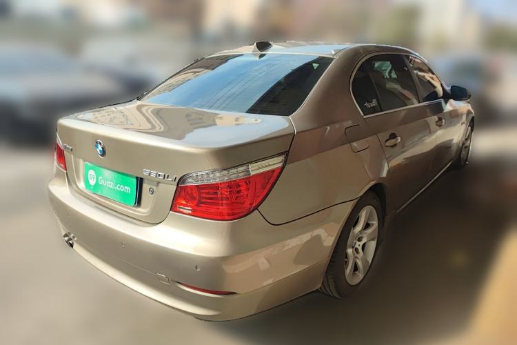 Used BMW 5 Series 2009 520Li Leading Model Rear Right 45 Deg