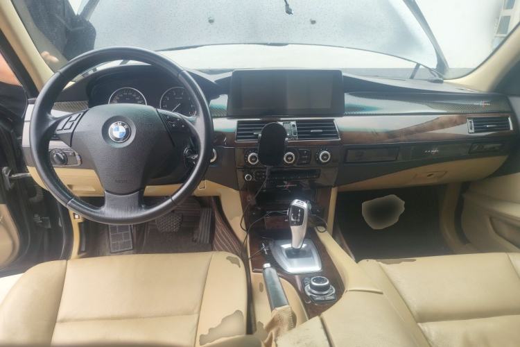 Used BMW 5 Series 2010 520Li Leading Model Center Console