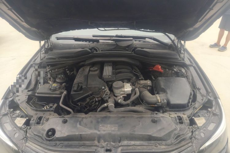 Used BMW 5 Series 2010 520Li Leading Model Engine Bay