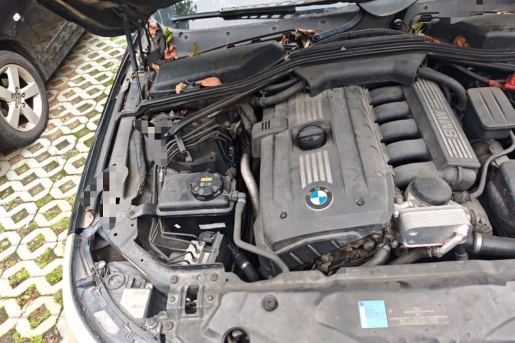 Used BMW 5 Series 2010 530Li Luxury Model Engine Bay Right