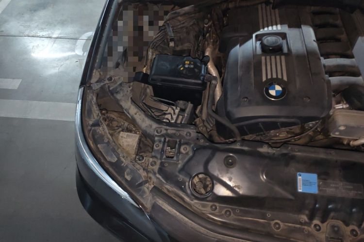 Used BMW 5 Series 2010 523Li Leading Model Engine Bay Right
