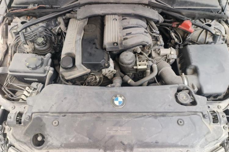 Used BMW 5 Series 2010 520Li Leading Model Engine Bay