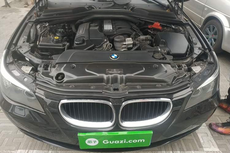 Used BMW 5 Series 2010 520Li Leading Model Engine Bay