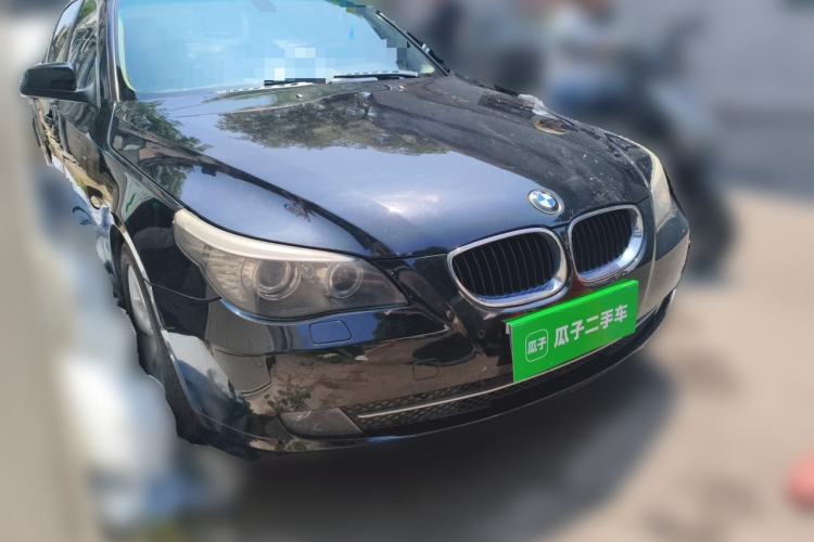 Used BMW 5 Series 2010 520Li Luxury Model Front Right 45 Deg