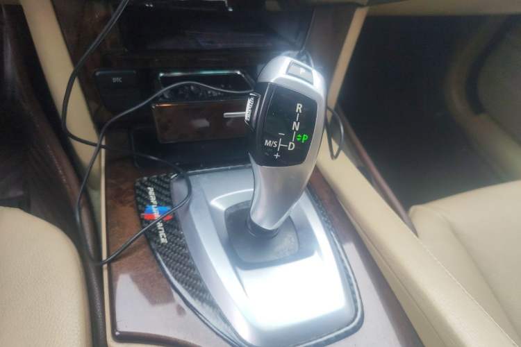 Used BMW 5 Series 2010 520Li Leading Model Gear Lever
