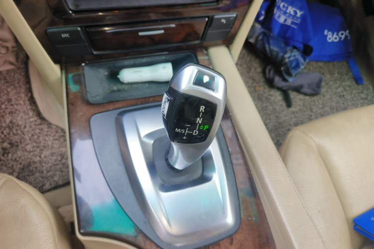Used BMW 5 Series 2010 520Li Leading Model Gear Lever