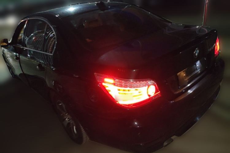 Used BMW 5 Series 2010 520Li Luxury Model Rear Left 45 Deg