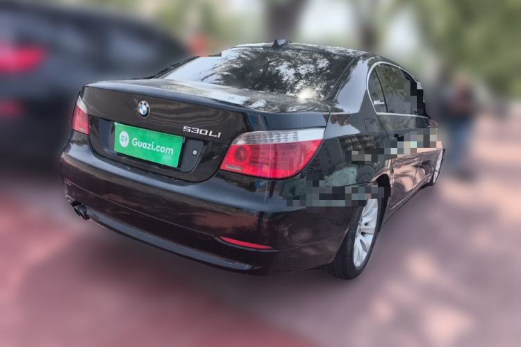 Used BMW 5 Series 2010 530Li Leading Model Rear Right 45 Deg