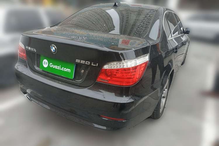 Used BMW 5 Series 2010 520Li Leading Model Rear Right 45 Deg