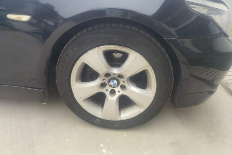 Used BMW 5 Series 2010 520Li Leading Model Right Front Wheel Hub