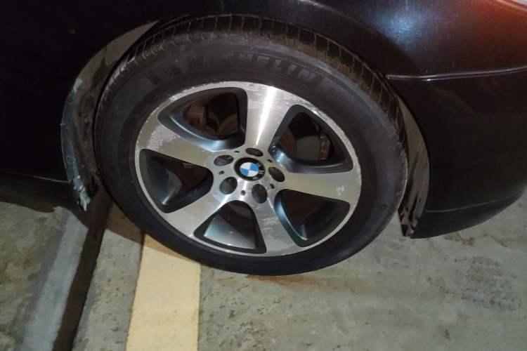 Used BMW 5 Series 2010 520Li Luxury Model Right Front Wheel Hub