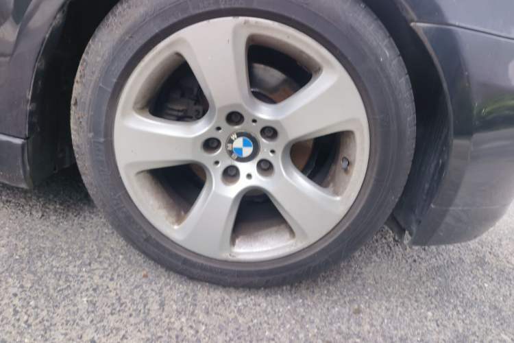 Used BMW 5 Series 2010 520Li Leading Model Right Front Wheel Hub
