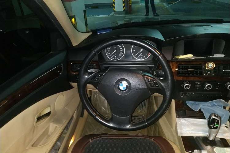 Used BMW 5 Series 2010 520Li Leading Model Steering Wheel