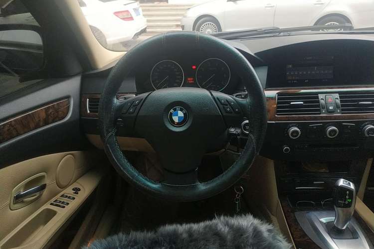 Used BMW 5 Series 2010 520Li Leading Model Steering Wheel