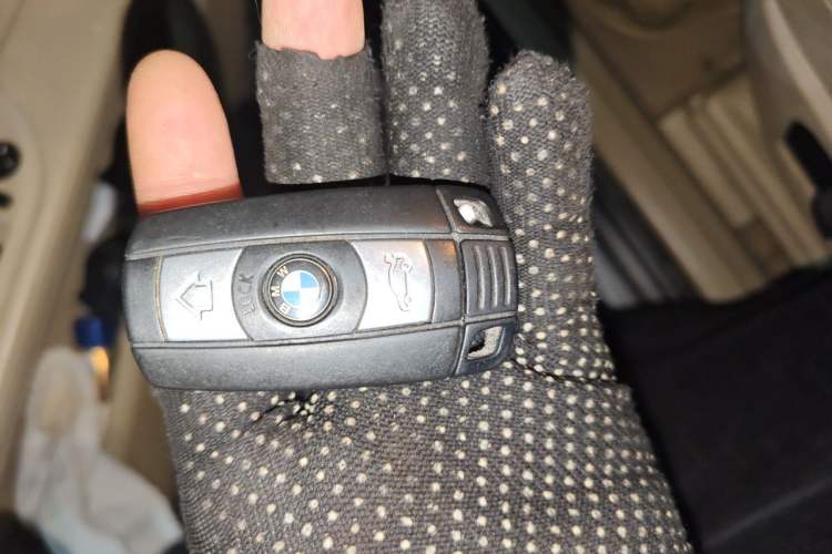 Used BMW 5 Series 2010 523Li Leading Model Vehicle Key