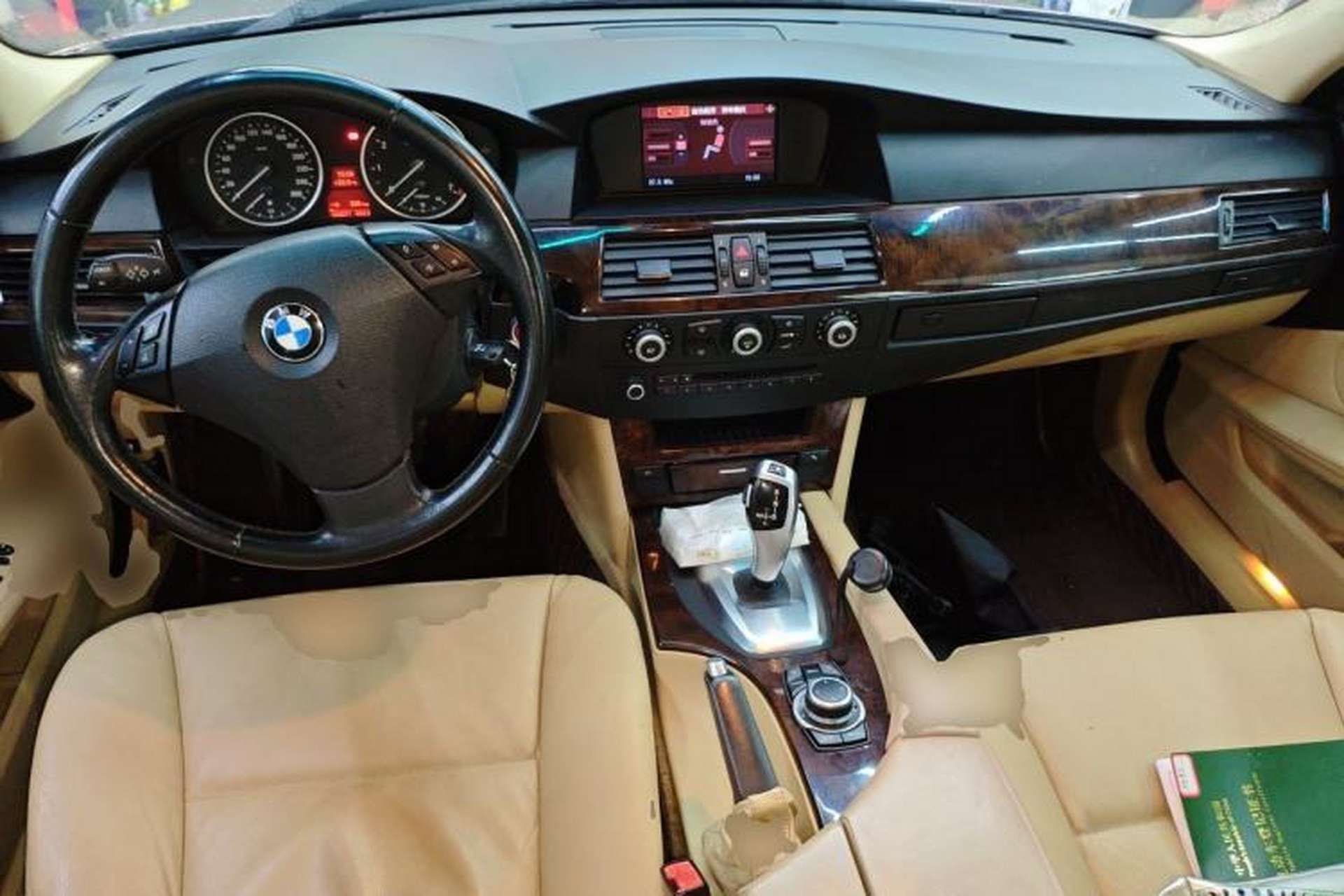 Used BMW 5 Series 2010 520Li Leading Model Center Console