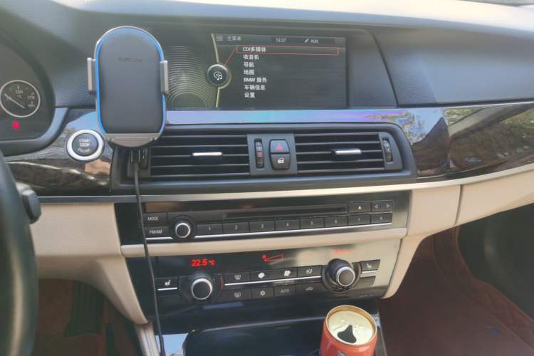 Used BMW 5 Series 2010 523Li Luxury Model Audio And AC Panel