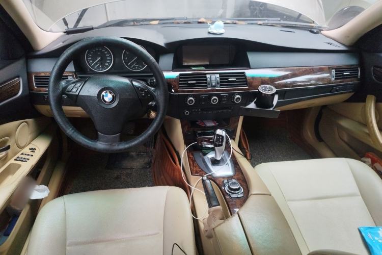 Used BMW 5 Series 2010 520Li Leading Model Center Console
