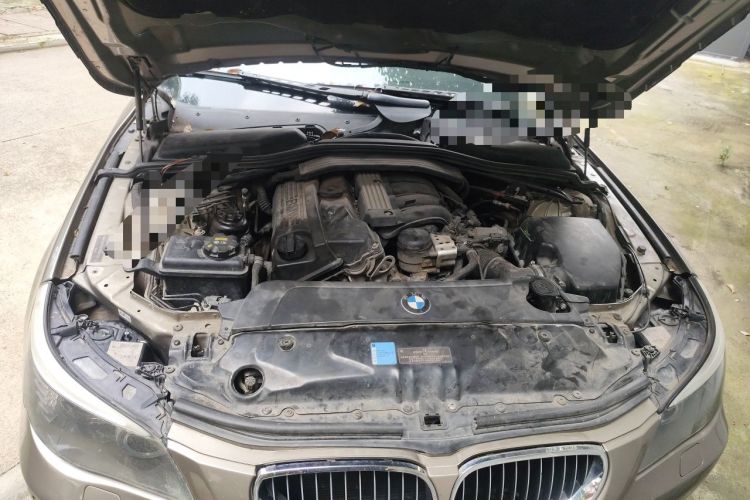 Used BMW 5 Series 2010 520Li Leading Model Engine Bay