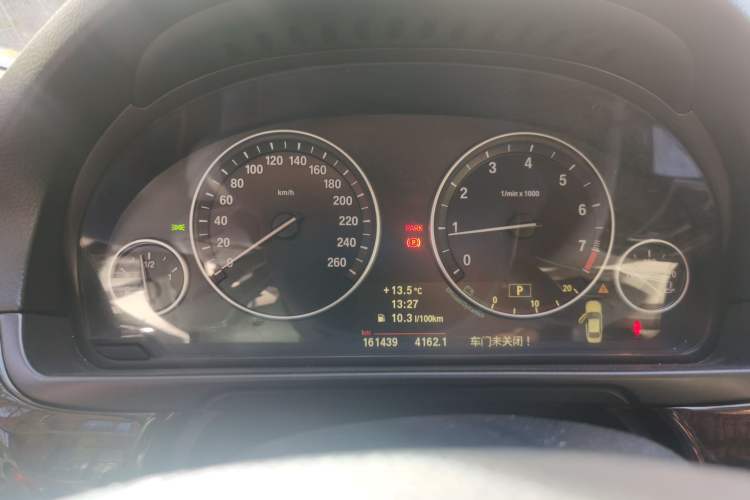 Used BMW 5 Series 2010 523Li Luxury Model Instrument Cluster