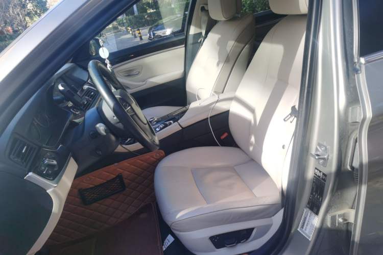 Used BMW 5 Series 2010 523Li Luxury Model Left Front Seat