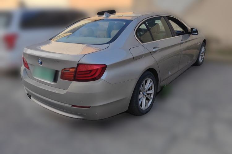 Used BMW 5 Series 2010 520Li Leading Model Rear Right 45 Deg