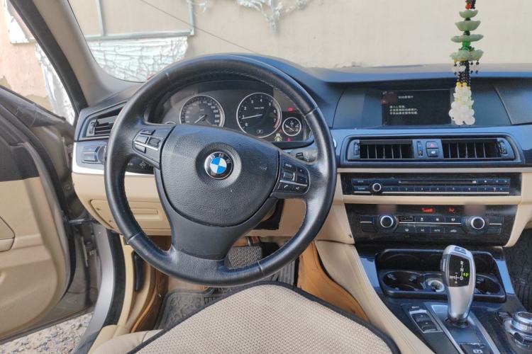 Used BMW 5 Series 2010 520Li Leading Model Steering Wheel