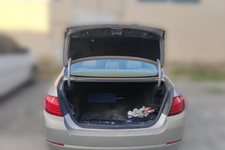 Used BMW 5 Series 2010 520Li Leading Model Trunk