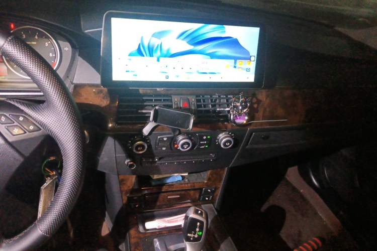 Used BMW 5 Series 2010 523Li Leading Model Audio And AC Panel