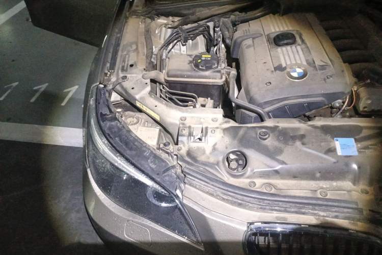 Used BMW 5 Series 2010 523Li Leading Model Engine Bay Right