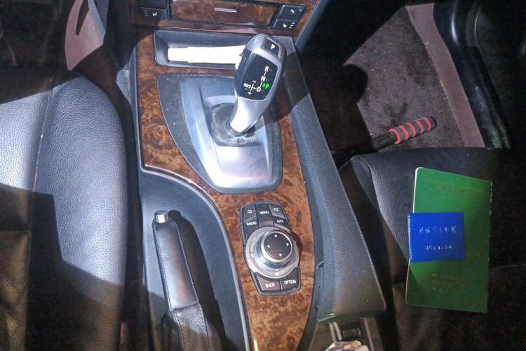 Used BMW 5 Series 2010 523Li Leading Model Gear Lever