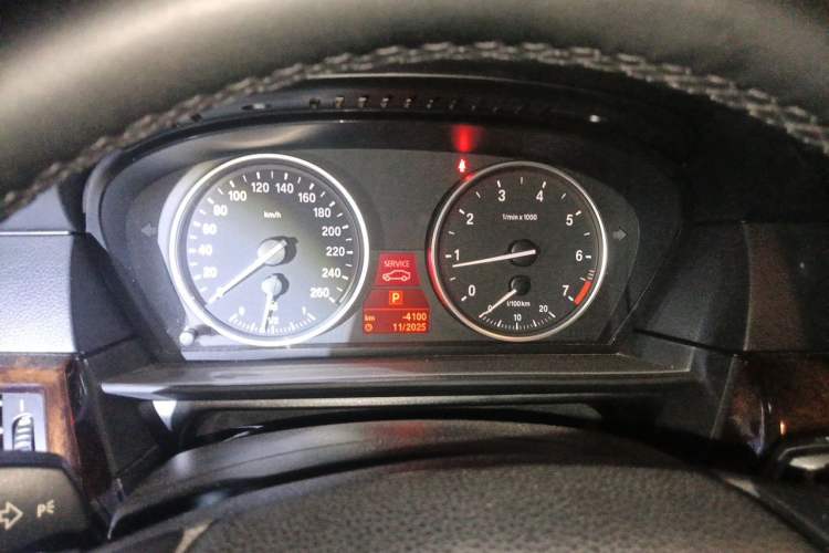 Used BMW 5 Series 2010 523Li Leading Model Instrument Cluster