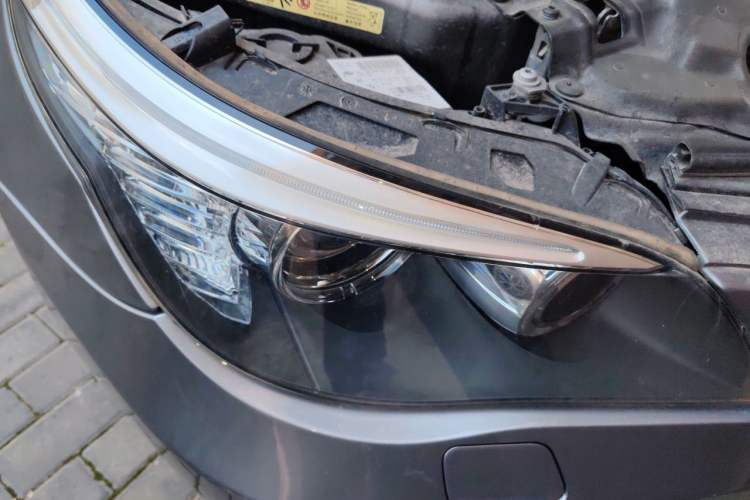 Used BMW 5 Series 2010 523Li Leading Model Right Front Headlight