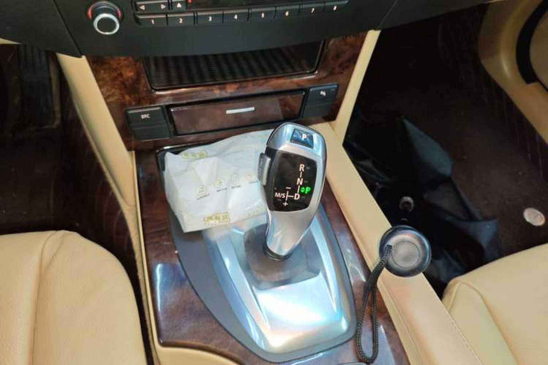 Used BMW 5 Series 2010 520Li Leading Model Gear Lever
