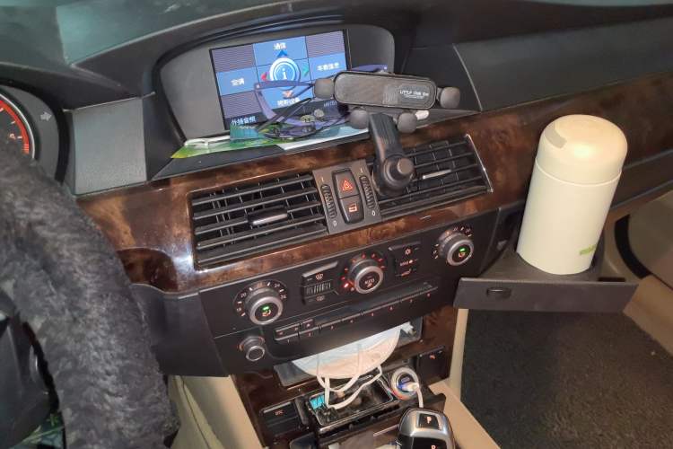 Used BMW 5 Series 2010 520Li Leading Model Audio And AC Panel