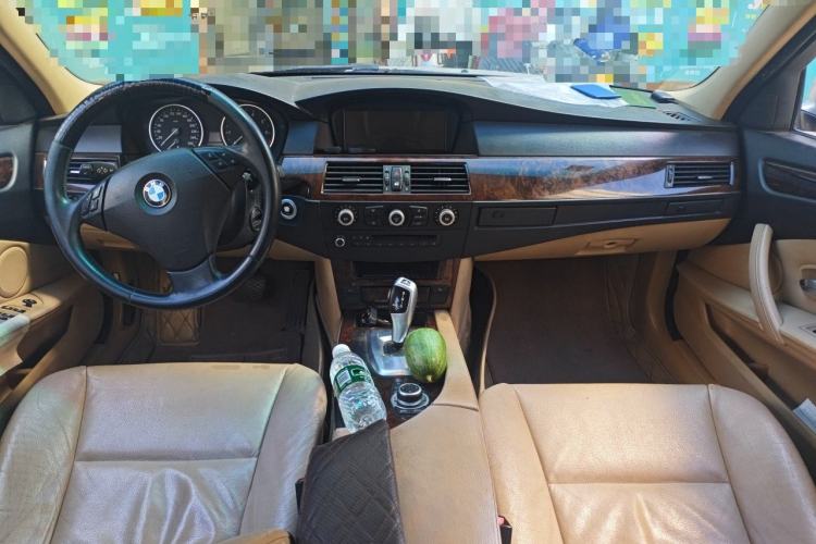 Used BMW 5 Series 2010 520Li Luxury Model Center Console