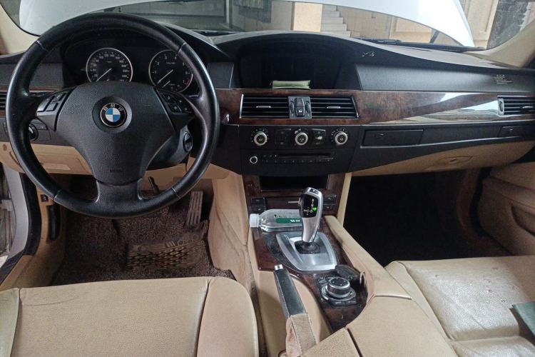 Used BMW 5 Series 2010 523Li Standard Edition Center Console