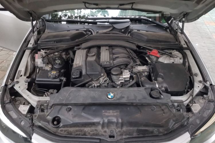 Used BMW 5 Series 2010 520Li Luxury Model Engine Bay