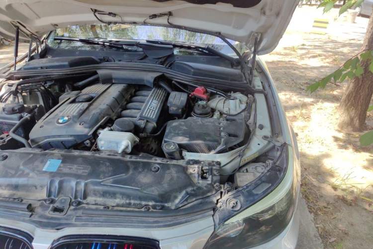 Used BMW 5 Series 2010 530Li Luxury Model Engine Bay Left