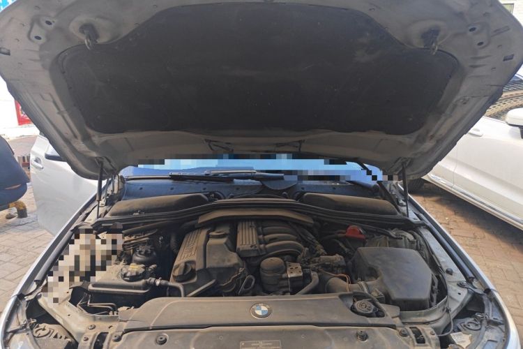 Used BMW 5 Series 2010 520Li Luxury Model Engine Bay