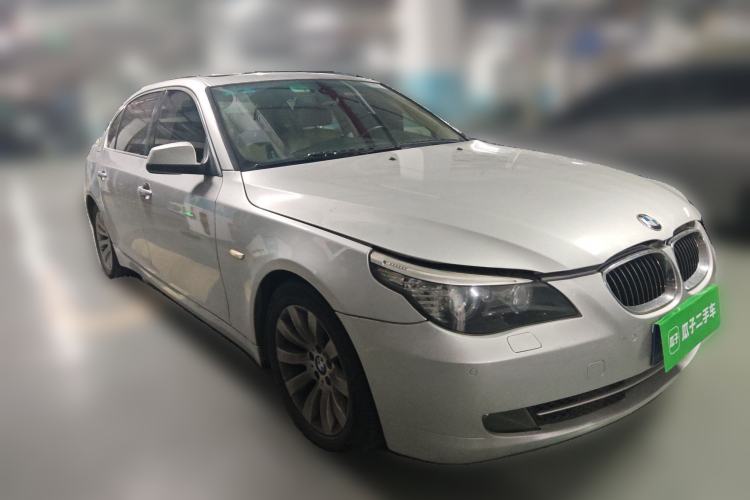 Used BMW 5 Series 2010 530Li Leading Model Front Right 45 Deg