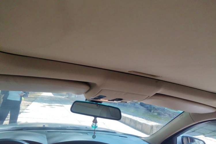 Used BMW 5 Series 2010 530Li Luxury Model Headliner