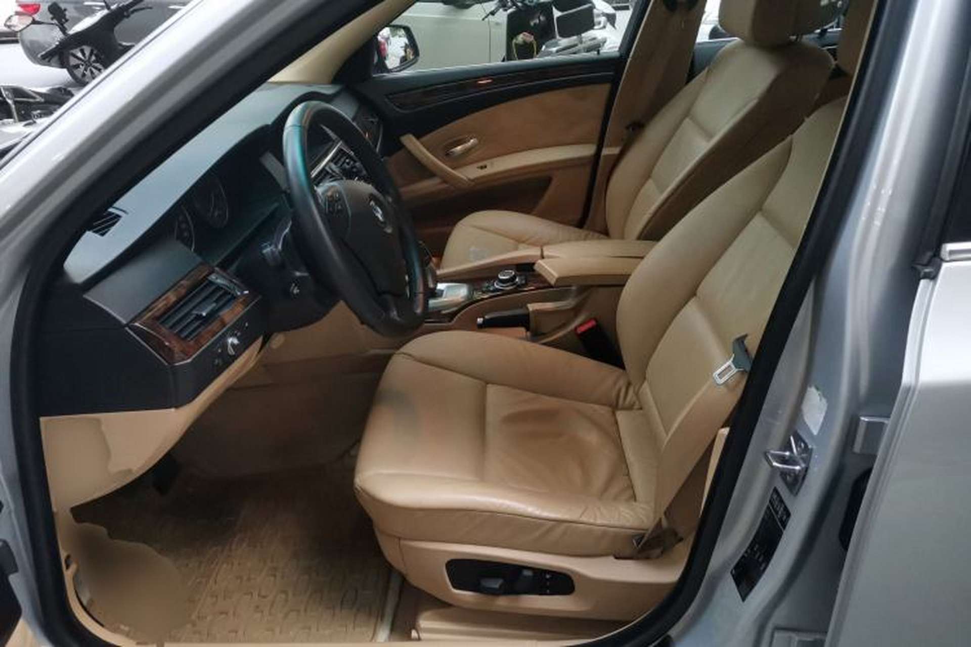 Used BMW 5 Series 2010 520Li Luxury Model Left Front Seat