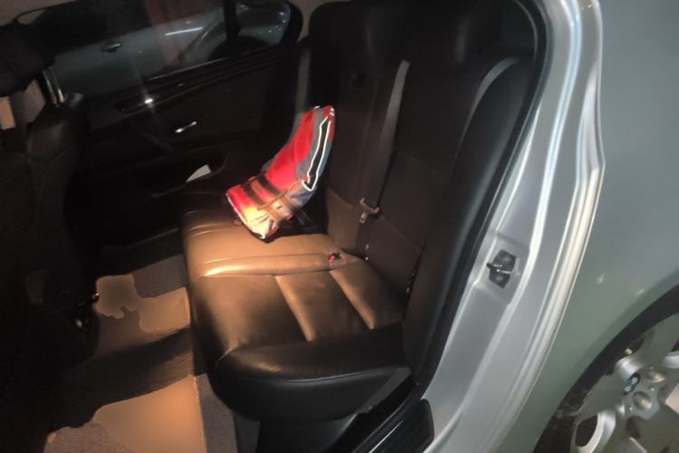 Used BMW 5 Series 2010 523Li Standard Edition Left Rear Seat