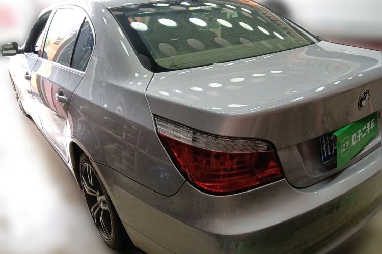 Used BMW 5 Series 2010 520Li Luxury Model Rear Left 45 Deg